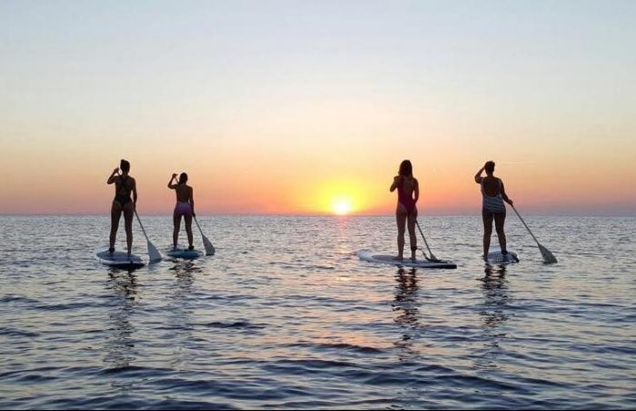 STAND UP PADDLE TOUR