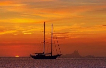 Sail Boat Sunset Trip